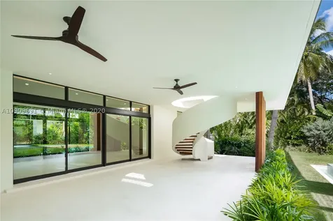 8325 Cheryl Lane Miami FL 33143