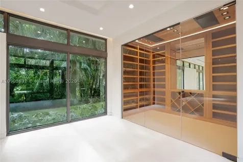 8325 Cheryl Lane Miami FL 33143