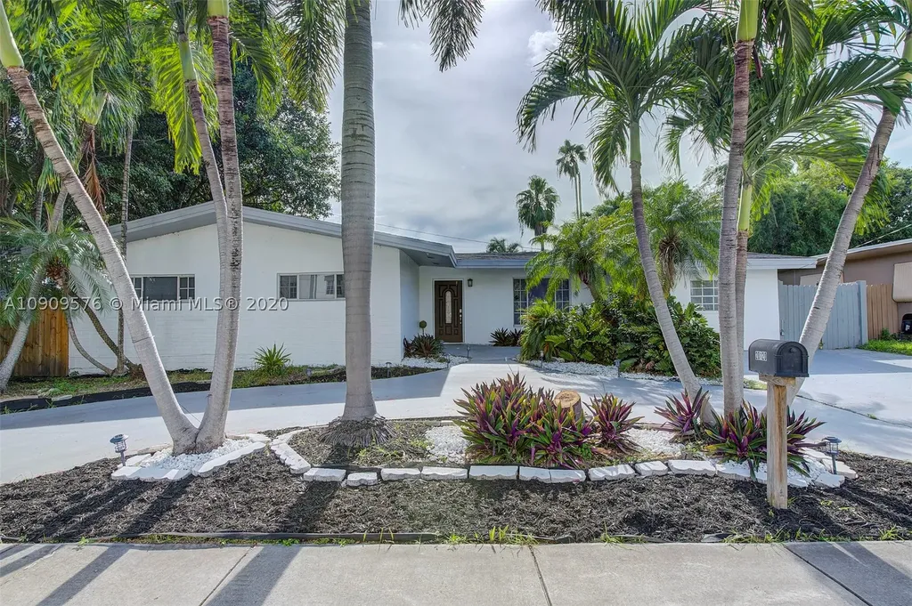 20120 NE 26th Avenue Miami FL 33180