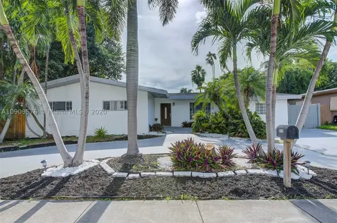 20120 NE 26th Avenue Miami FL 33180