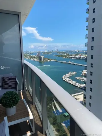 488 NE 18th Street Miami FL 33132