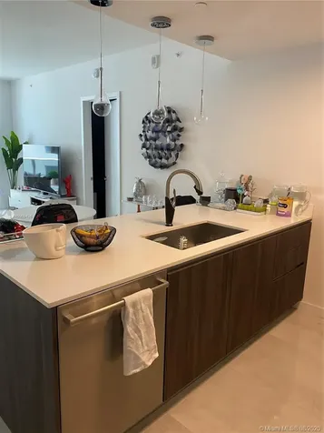 488 NE 18th Street Miami FL 33132