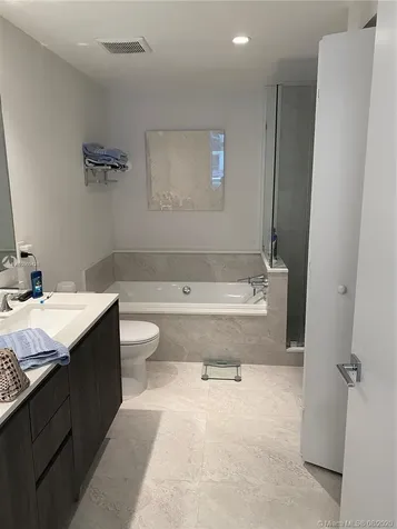 488 NE 18th Street Miami FL 33132