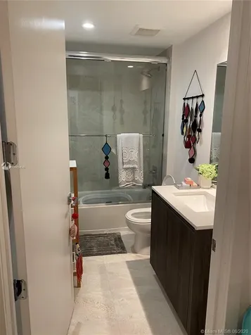488 NE 18th Street Miami FL 33132