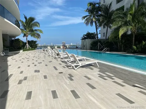 488 NE 18th Street Miami FL 33132