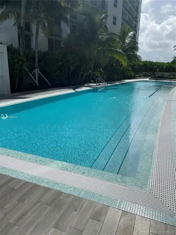 488 NE 18th Street Miami FL 33132