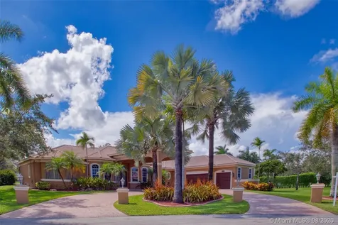 891 NW 115th Avenue Plantation FL 33325