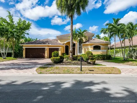 10575 Blue Palm Street Plantation FL 33324
