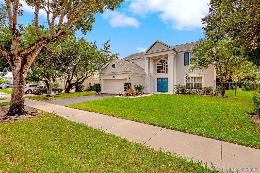 10435 Grove Lane Cooper City FL 33328