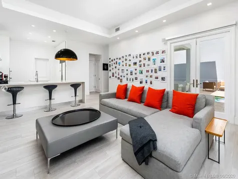 16 Turtle Walk Key Biscayne FL 33149