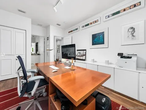 16 Turtle Walk Key Biscayne FL 33149