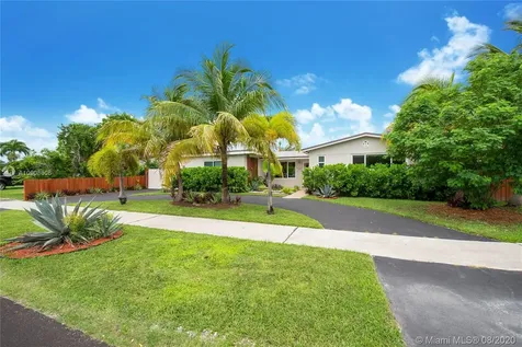 9361 Nassau Drive Cutler Bay FL 33189