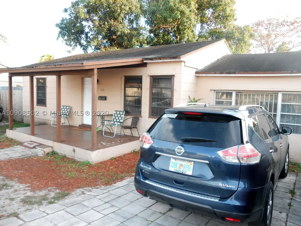 1418 NW 103rd Street Miami FL 33147