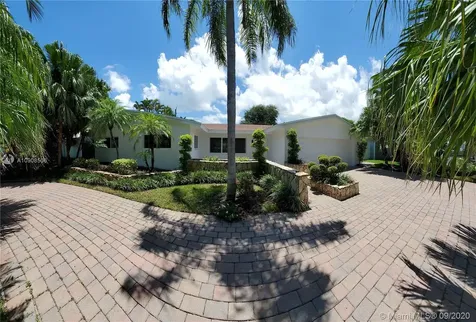 2200 NE 35th Street Lighthouse Point FL 33064