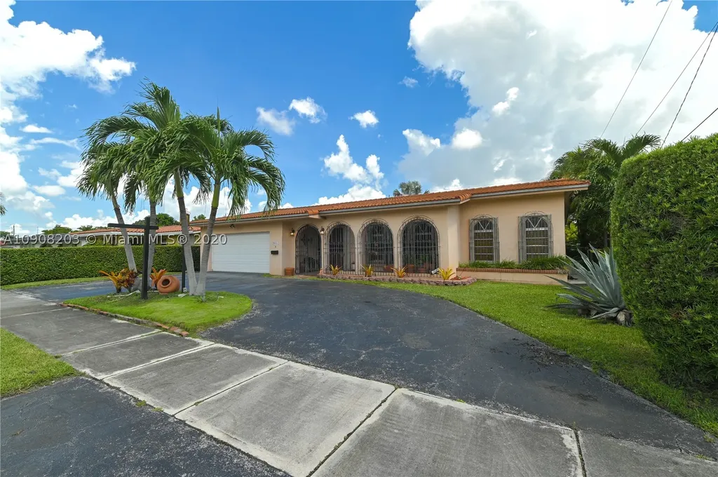 9931 SW 23rd Street Miami FL 33165