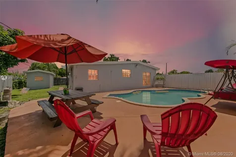 6501 SW 6th Street Pembroke Pines FL 33023