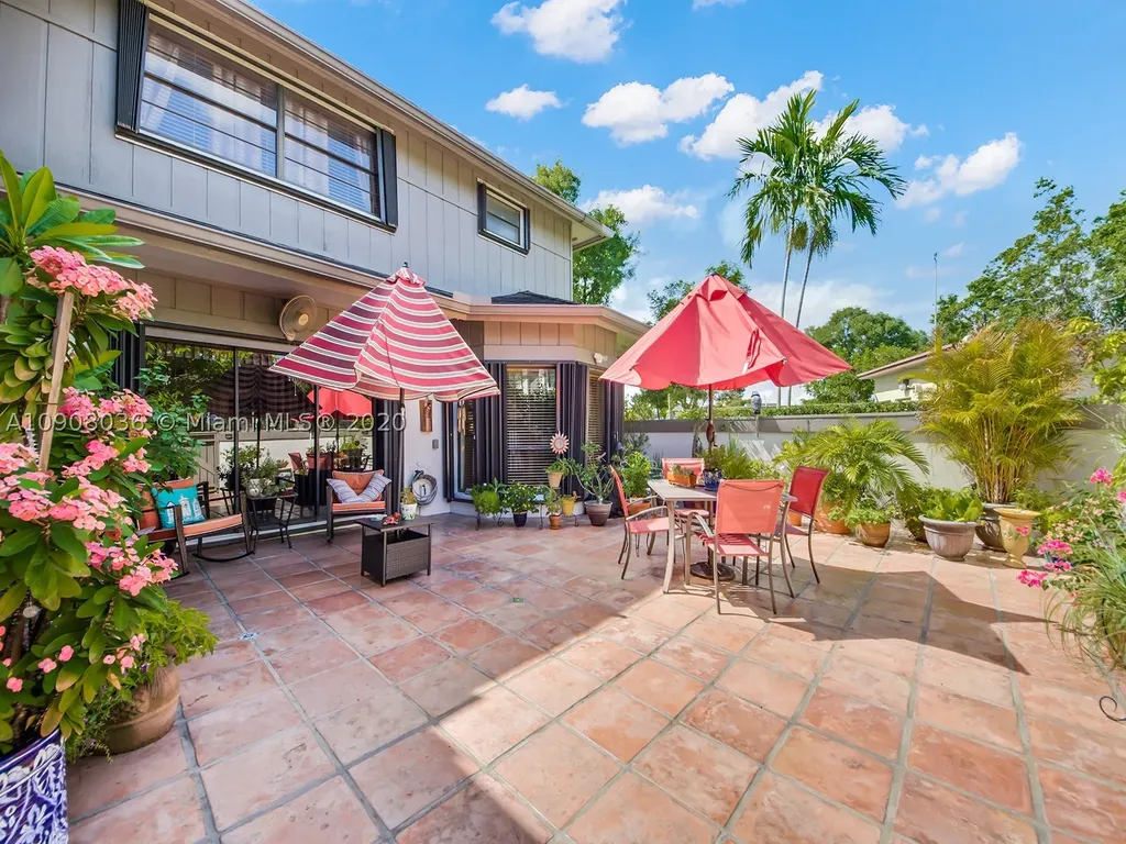 9904 NW 52nd Terrace Doral FL 33178