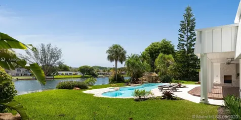 13421 SW 72nd Avenue Pinecrest FL 33156