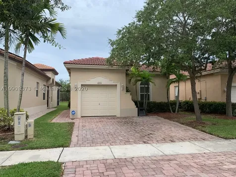 1001 NE 37th Place Homestead FL 33033