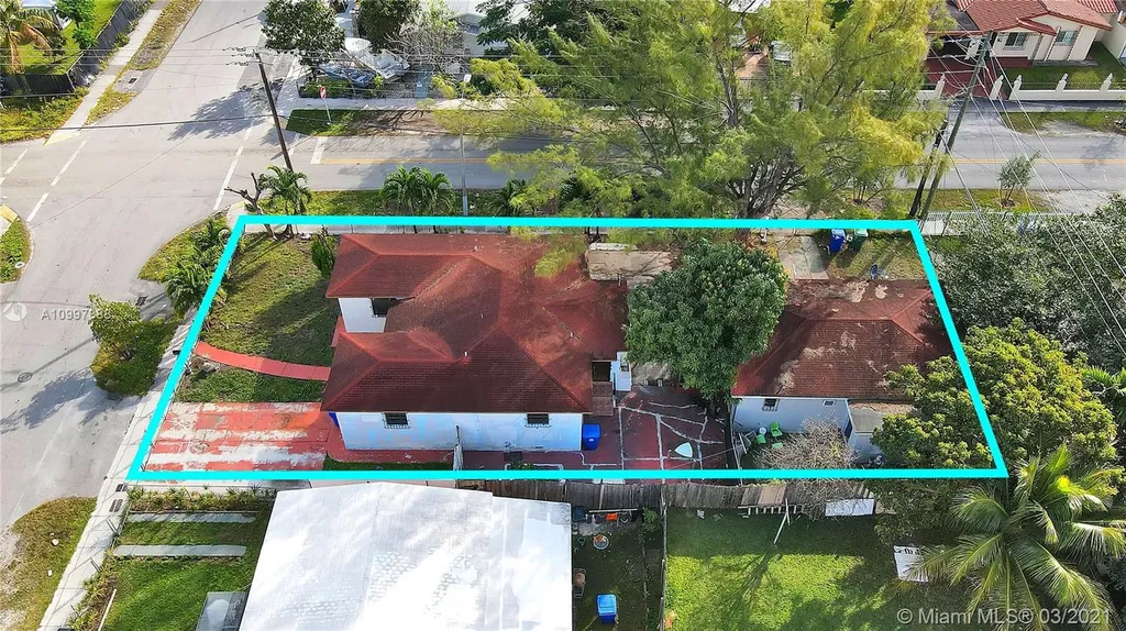 1800 NW 18th Street Miami FL 33125