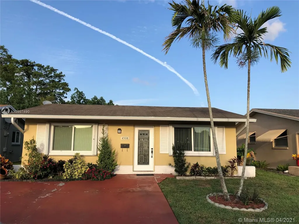 4508 NW 43rd Avenue Tamarac FL 33319