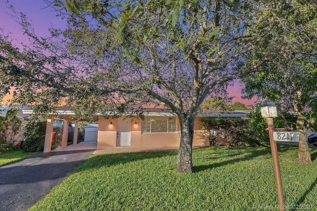 8211 NW 11th Street Pembroke Pines FL 33024