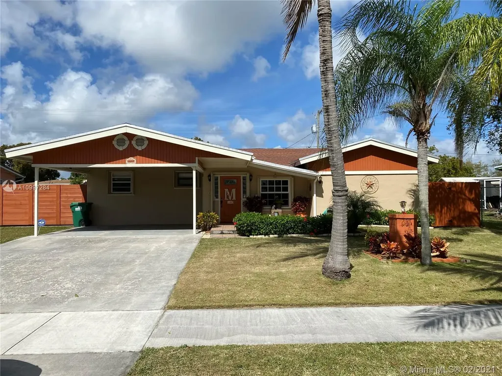 9731 Martinique Drive Cutler Bay FL 33189