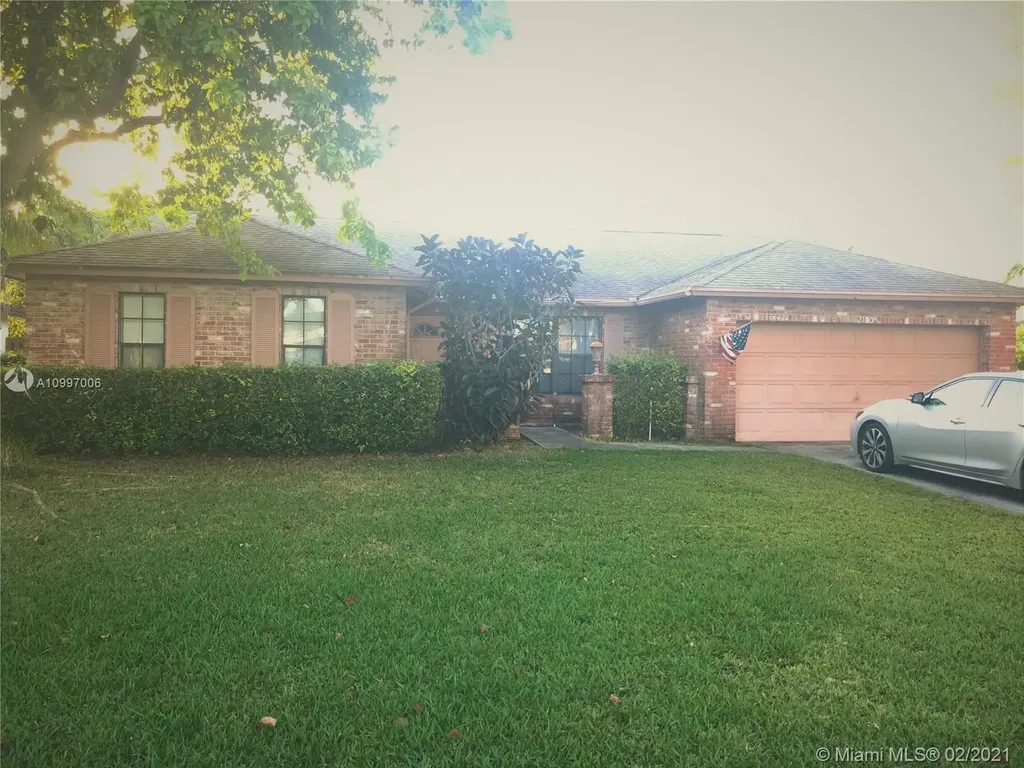 2130 NW 110th Lane Coral Springs FL 33071