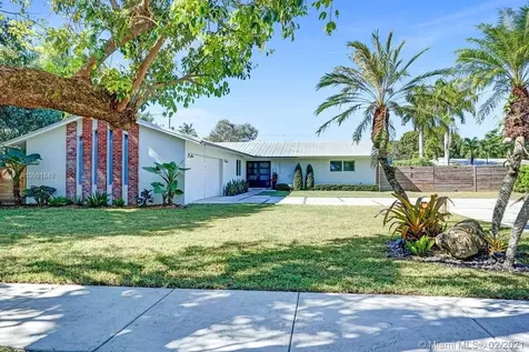 15240 SW 86th Avenue Palmetto Bay FL 33157
