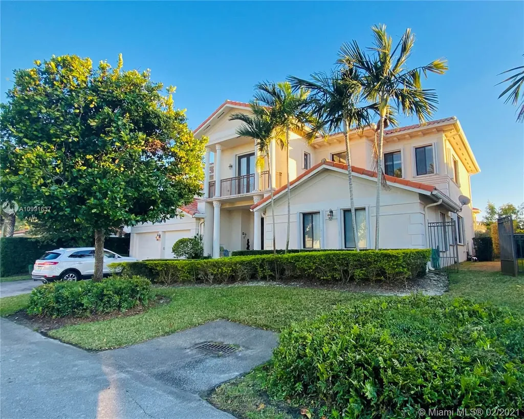 7824 SW 193rd Street Cutler Bay FL 33157