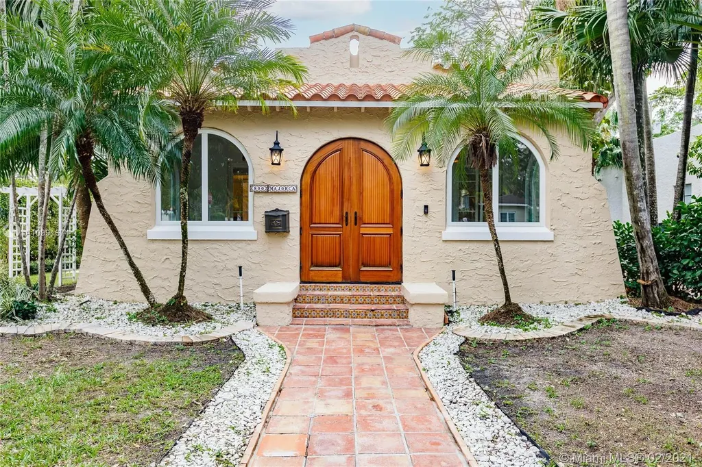 800 Majorca Avenue Coral Gables FL 33134