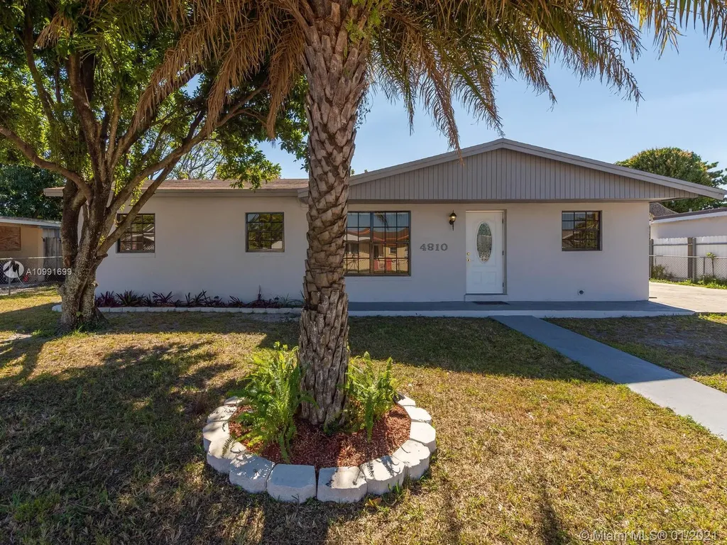 4810 NW 185th Terrace Miami Gardens FL 33055