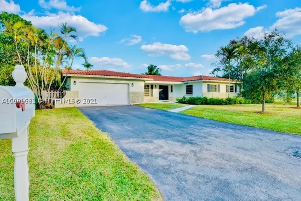 13425 SW 111th Avenue Miami FL 33176