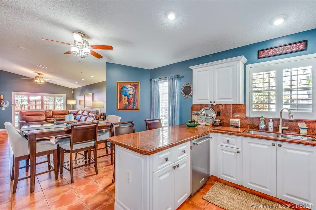 3805 NW 122nd Terrace Sunrise FL 33323