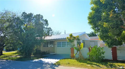 1200 N 15th Court Hollywood FL 33020