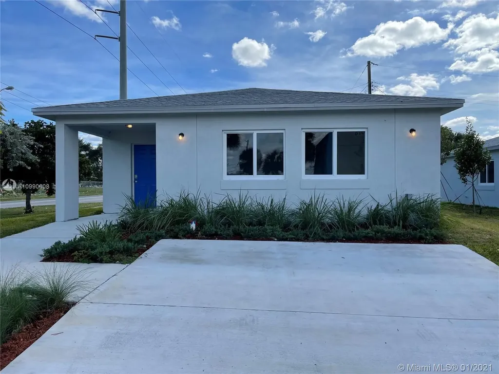 2204 Freedom Street Hollywood FL 33020