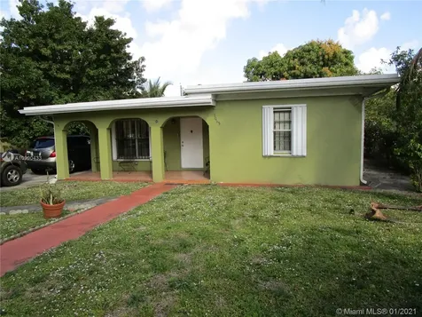 1085 NW 123rd Street North Miami FL 33168