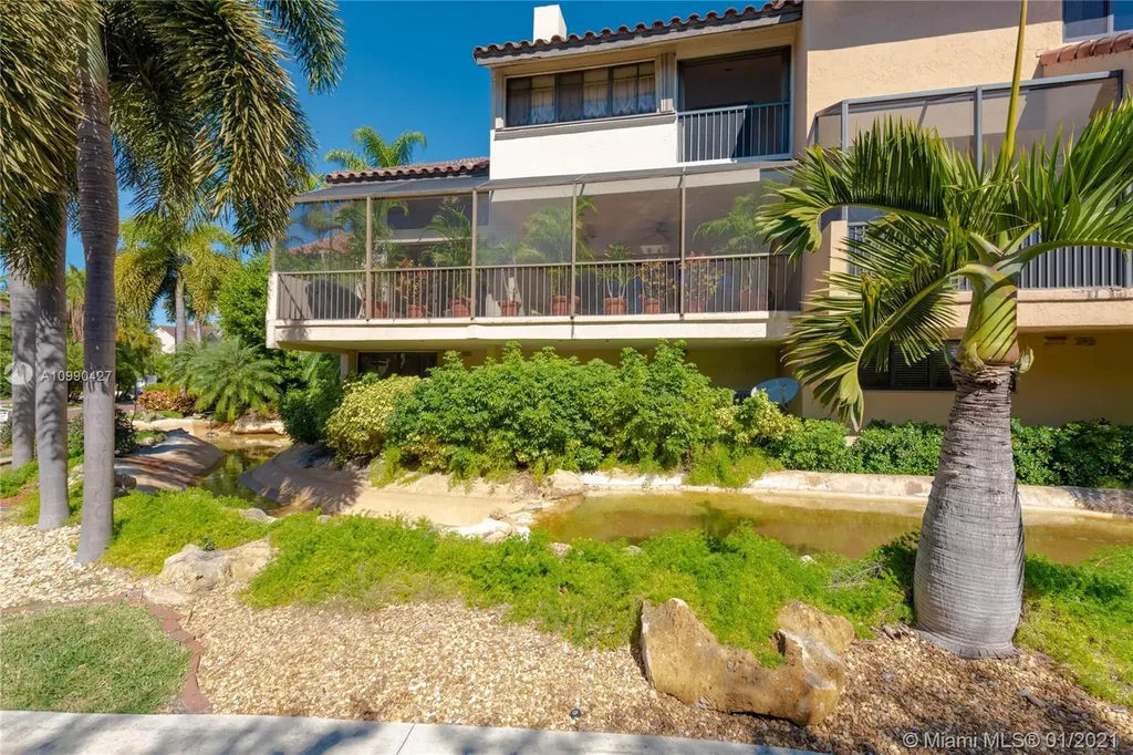 2000 S Bayshore Drive Miami FL 33133