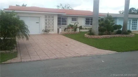 4303 NW 46th Street Tamarac FL 33319