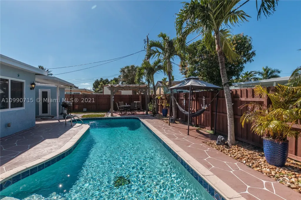 740 N 73rd Avenue Hollywood FL 33024