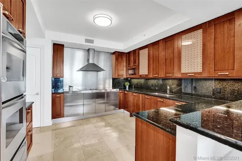 20201 E Country Club Drive Aventura FL 33180
