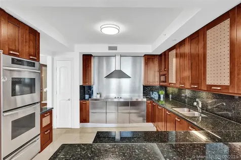 20201 E Country Club Drive Aventura FL 33180