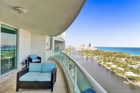 20201 E Country Club Drive Aventura FL 33180