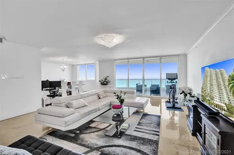 20201 E Country Club Drive Aventura FL 33180