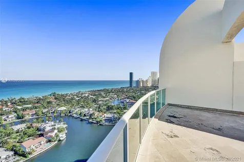 20201 E Country Club Drive Aventura FL 33180
