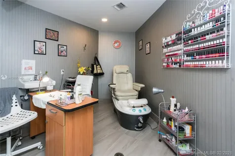 20201 E Country Club Drive Aventura FL 33180