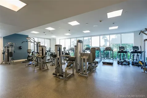 20201 E Country Club Drive Aventura FL 33180