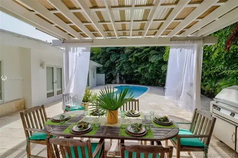 8650 Old Cutler Road Coral Gables FL 33143