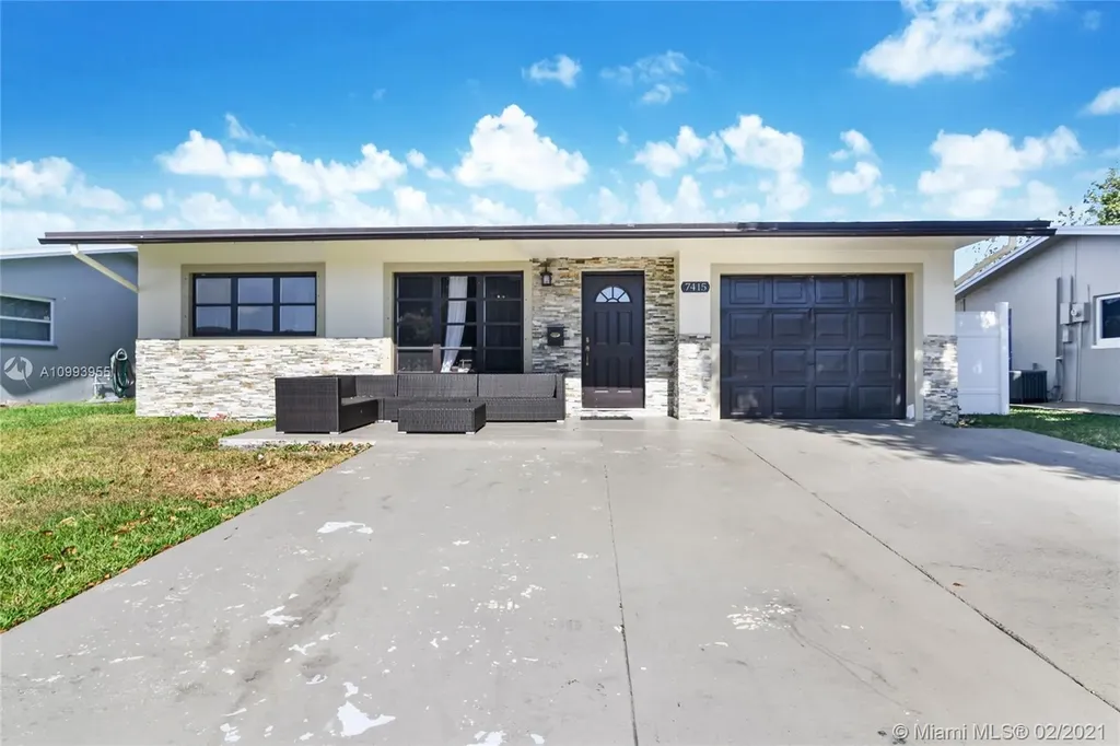 7415 NW 58th Court Tamarac FL 33321