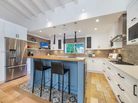5900 SW 100th Terrace Pinecrest FL 33156